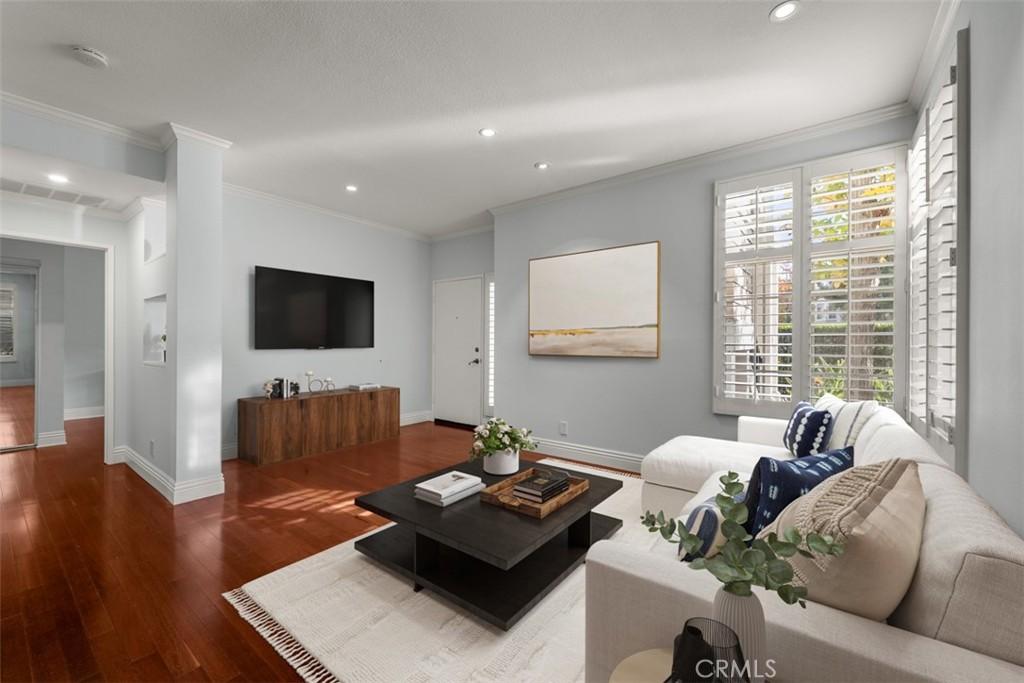 MLS #OC25268747 image #0