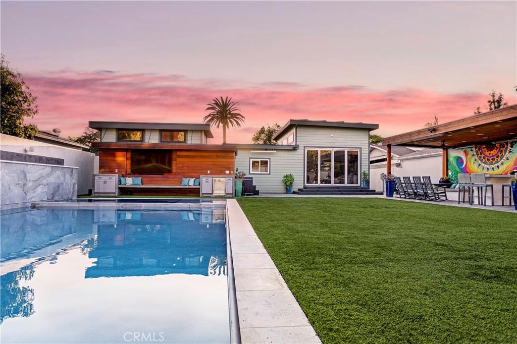 MLS #OC25268761 image #0