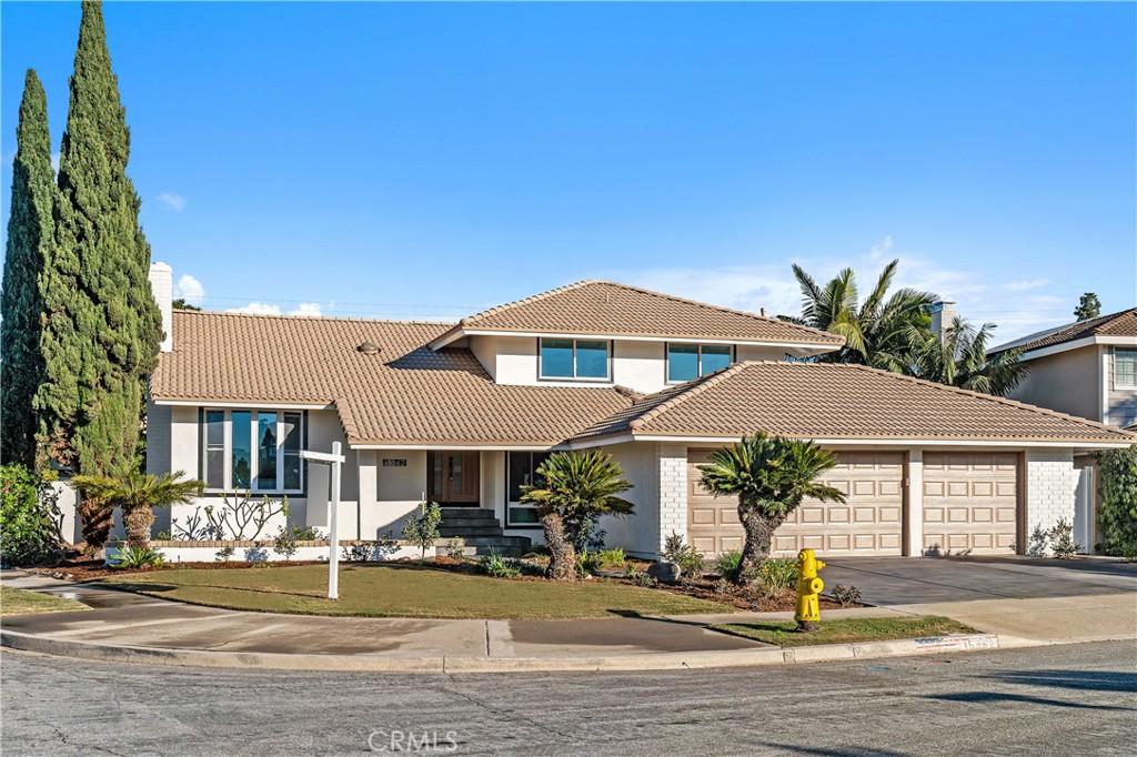 MLS #OC25268993 image #0