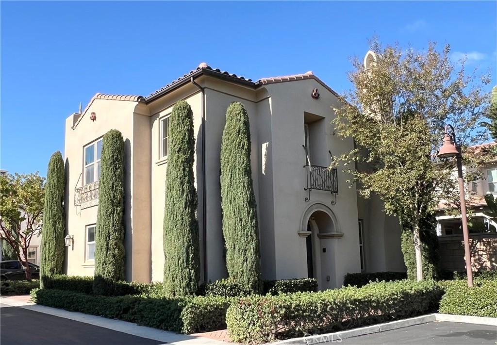 MLS #OC25269429 image #0