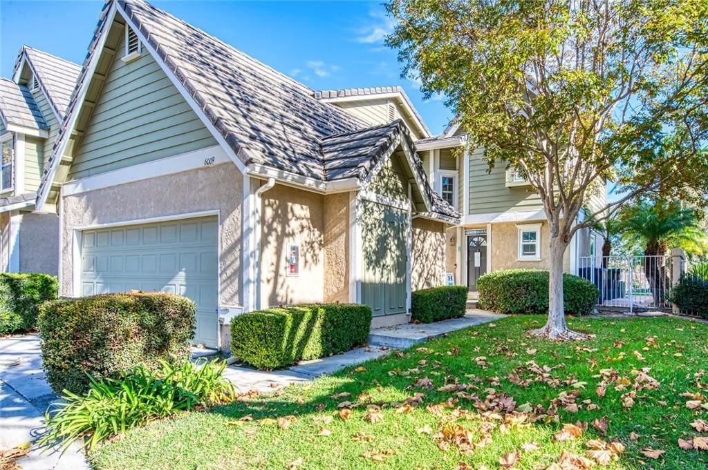 MLS #OC25269522 image #0