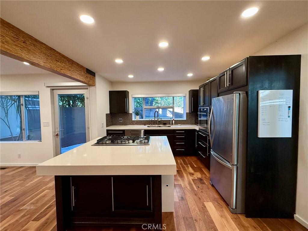 MLS #OC25269721 image #0