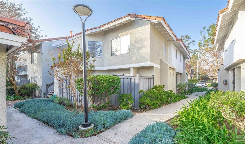 MLS #OC25269803 image #0