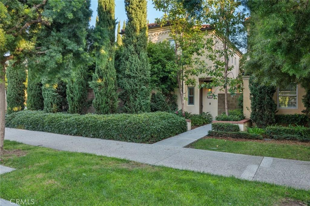 MLS #OC25270244 image #0