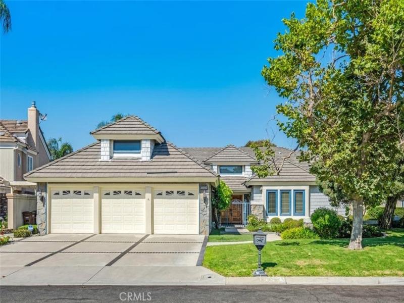 MLS #OC25270295 image #0