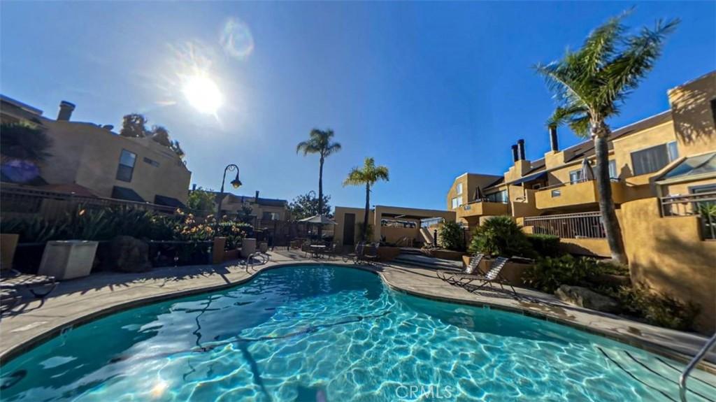 MLS #OC25270442 image #0