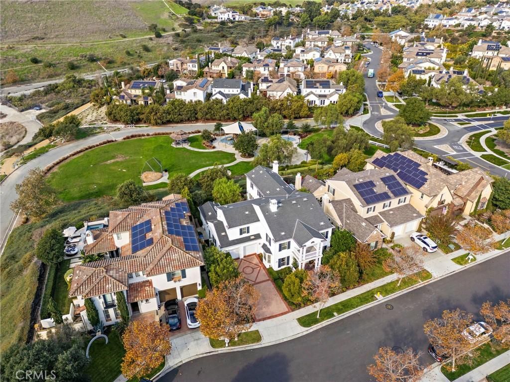 MLS #OC25270538 image #0