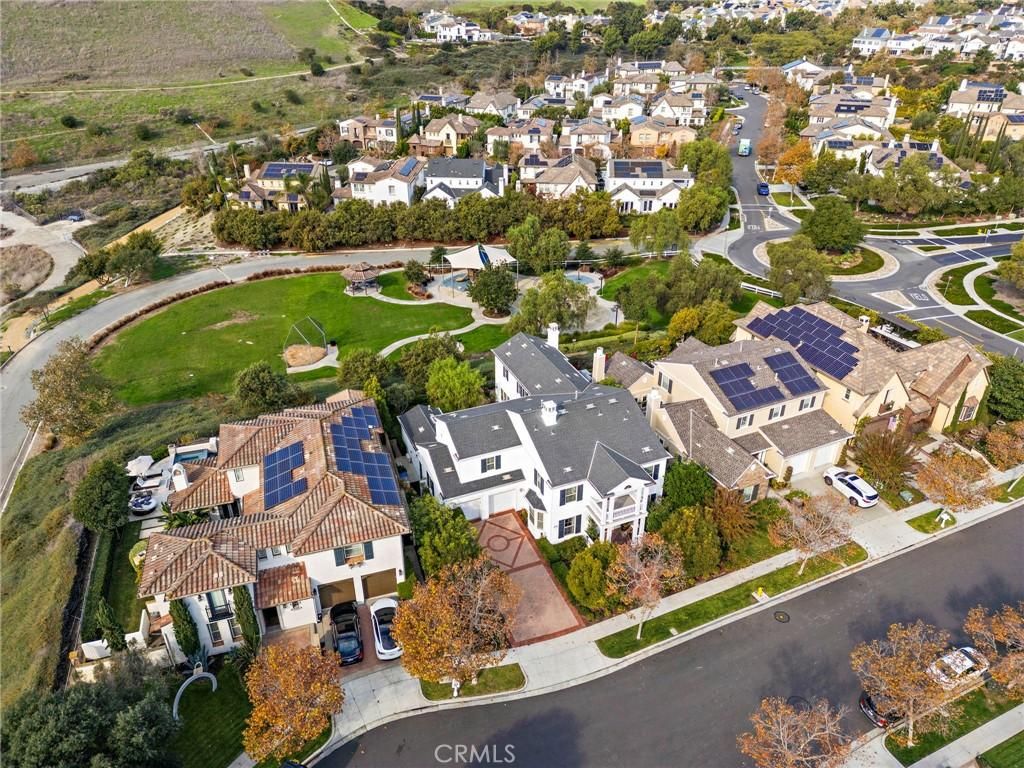 MLS #OC25270538 image #0