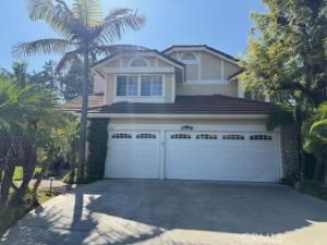 MLS #OC25270693 image #0