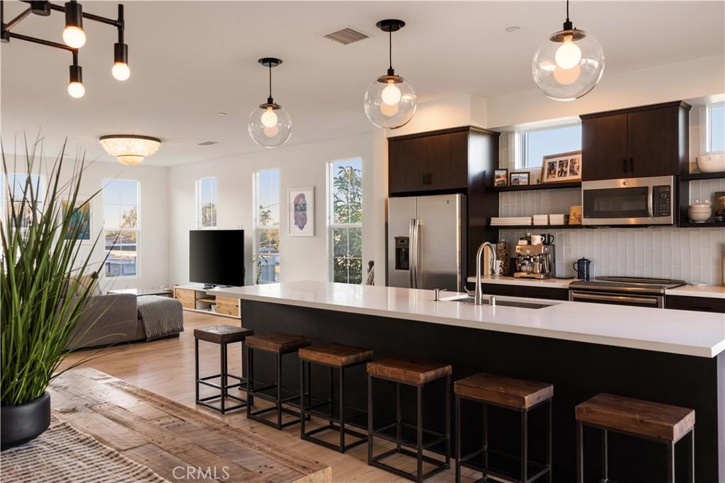 MLS #OC25270752 image #0