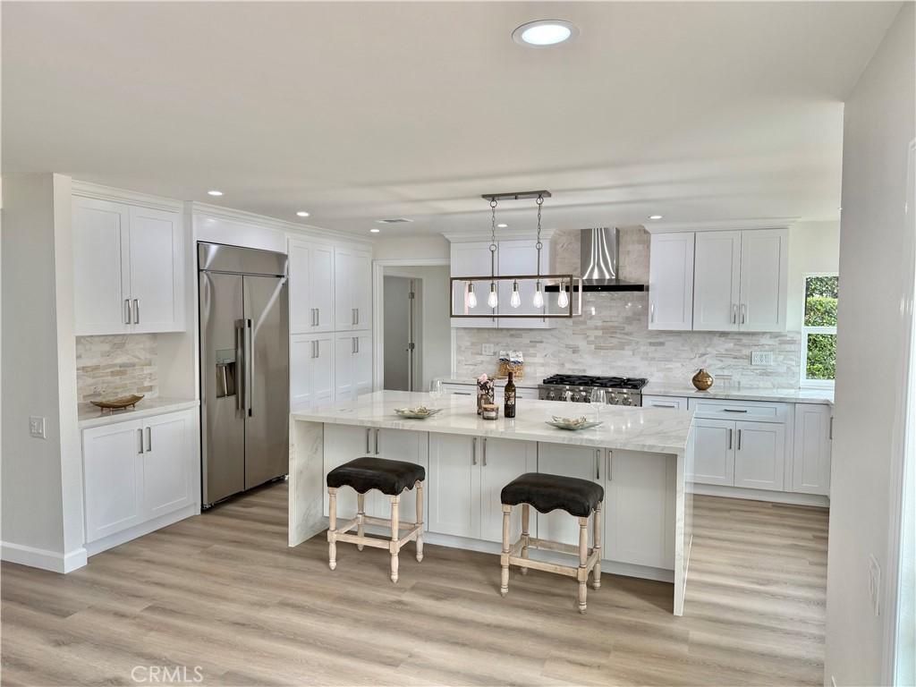 MLS #OC25271152 image #0