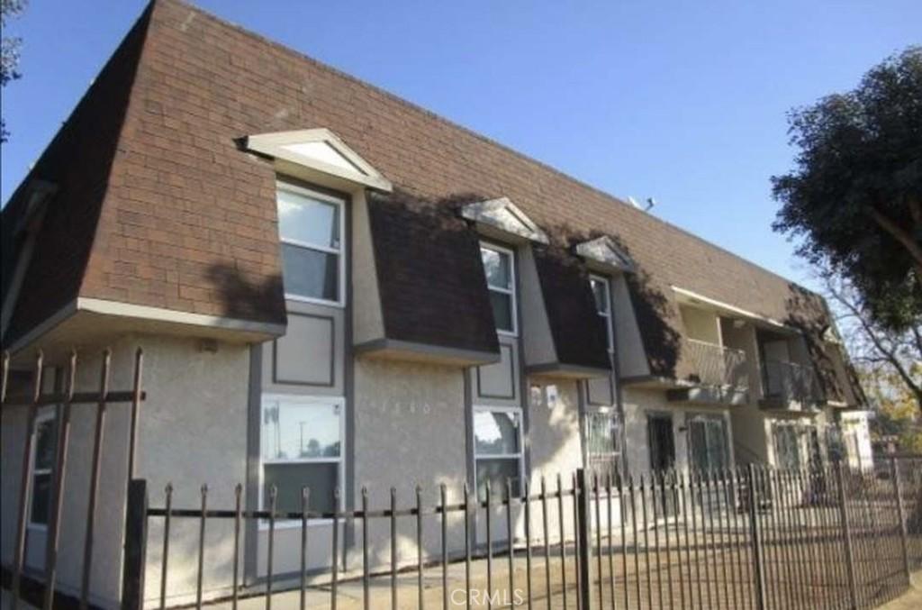 MLS #OC25271462 image #0