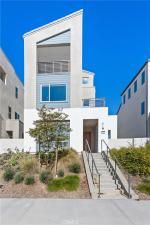 MLS #OC25271496 image #0