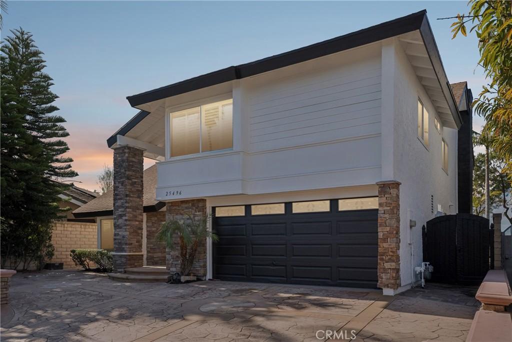 MLS #OC25271623 image #0