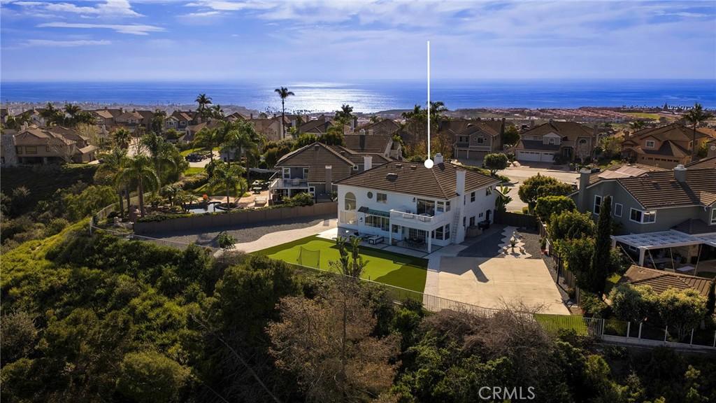 MLS #OC25272036 image #0