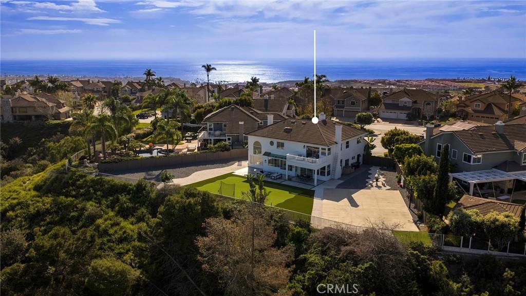 MLS #OC25272036 image #0