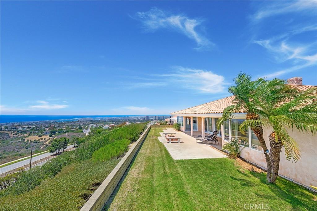 MLS #OC25272387 image #0