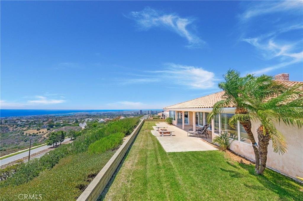 MLS #OC25272387 image #0