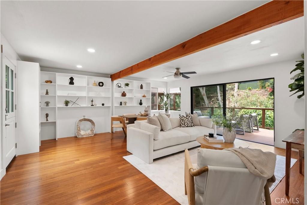 MLS #OC25272456 image #0