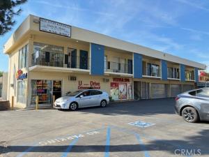 MLS #OC25273057 image #0