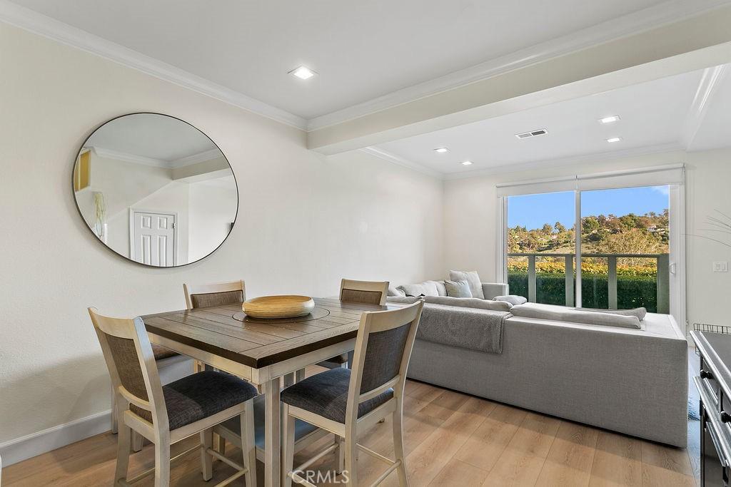 MLS #OC25273334 image #0