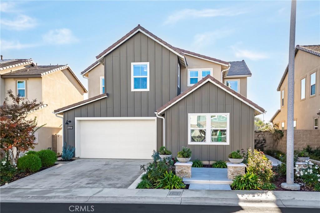 MLS #OC25273672 image #0