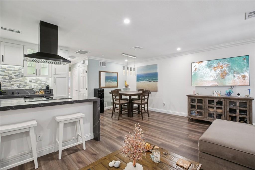 MLS #OC25273675 image #0