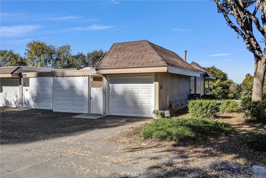 MLS #OC25273726 image #0