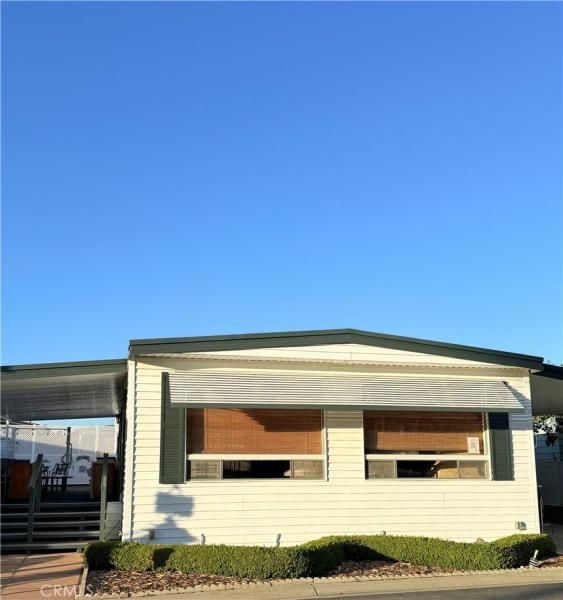 MLS #OC25273742 image #0