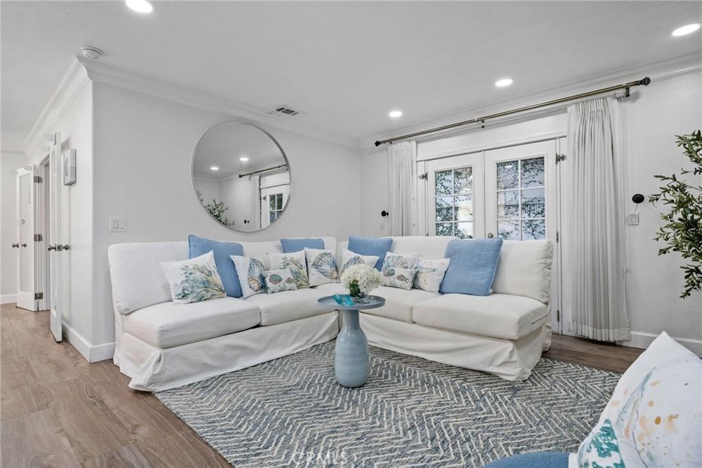 MLS #OC25273753 image #0