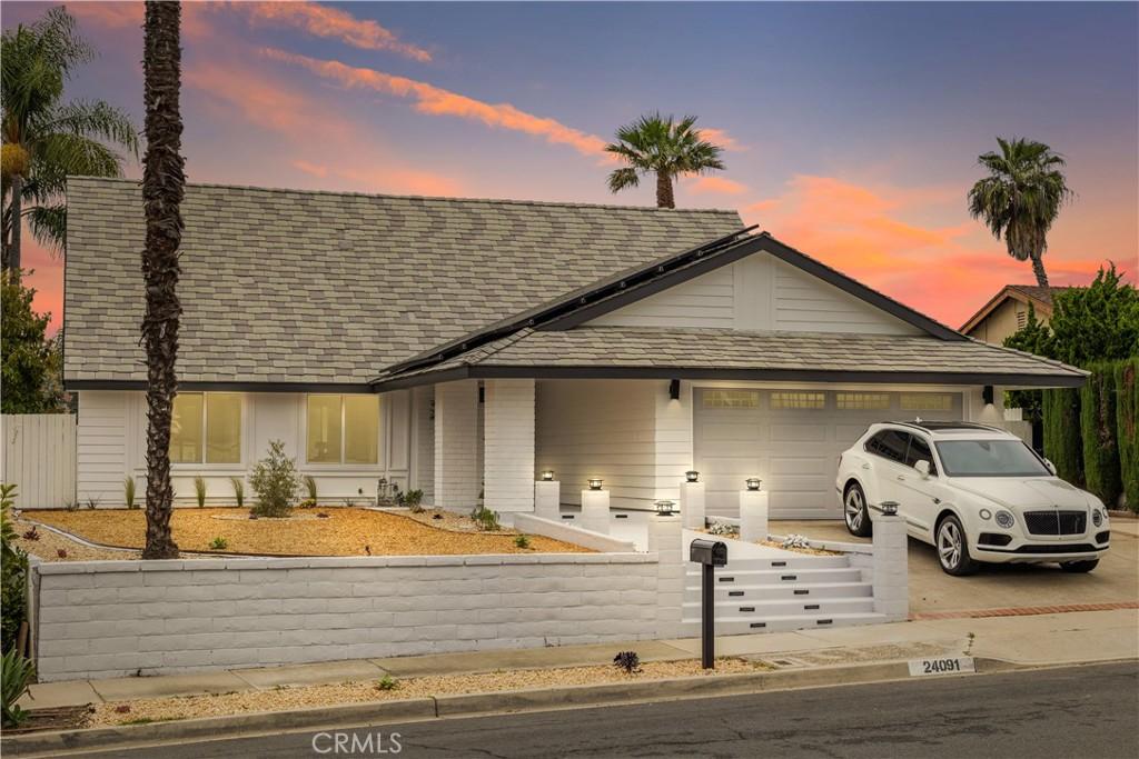 MLS #OC25274236 image #0