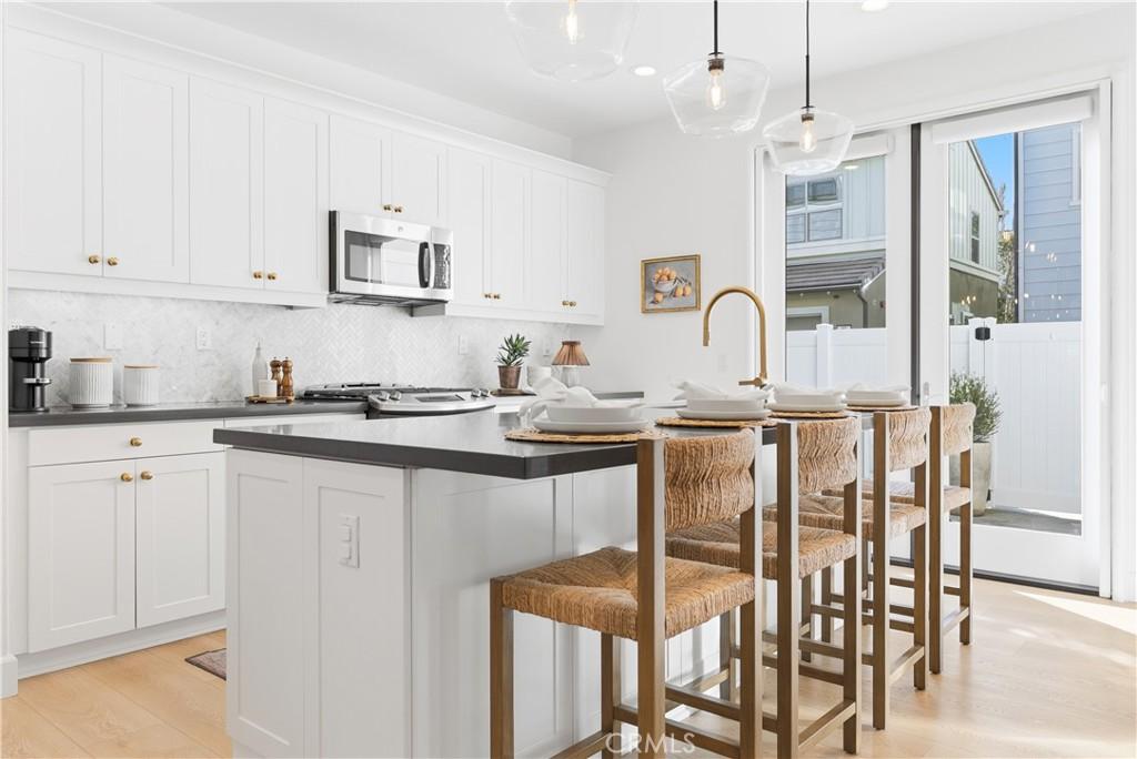 MLS #OC25274408 image #0