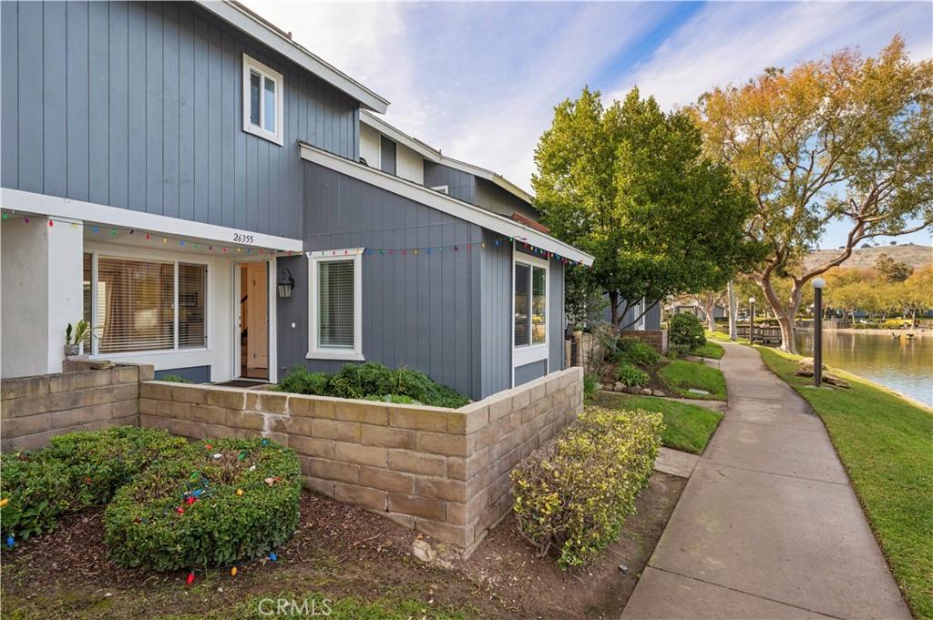 MLS #OC25274514 image #0