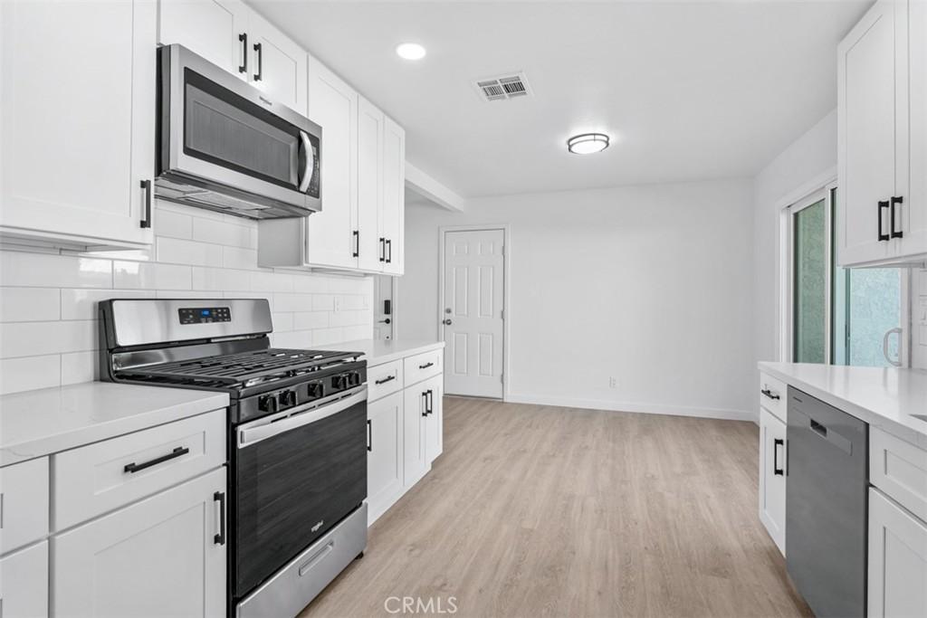 MLS #OC25274849 image #0