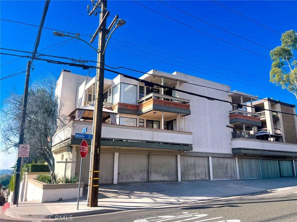 MLS #OC25274958 image #0