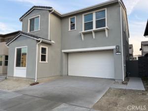 MLS #OC25275537 image #0