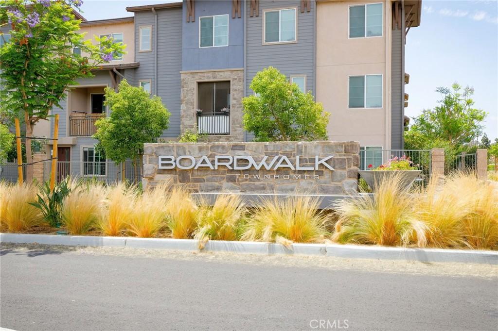 MLS #OC25275753 image #0