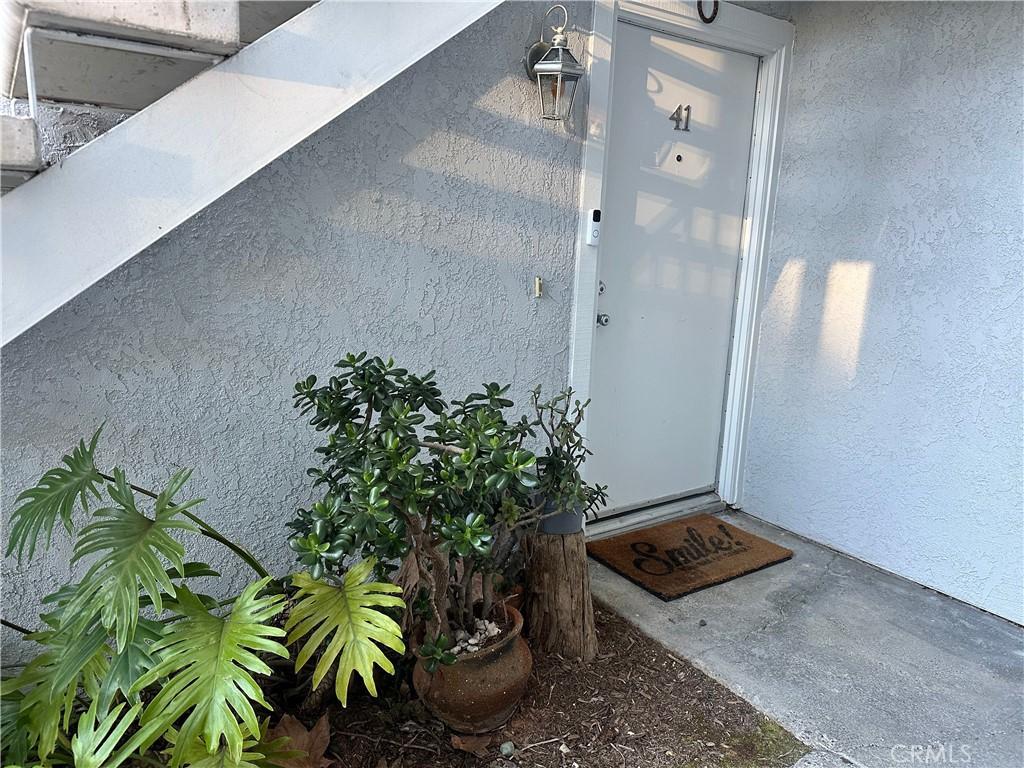 MLS #OC25275796 image #0