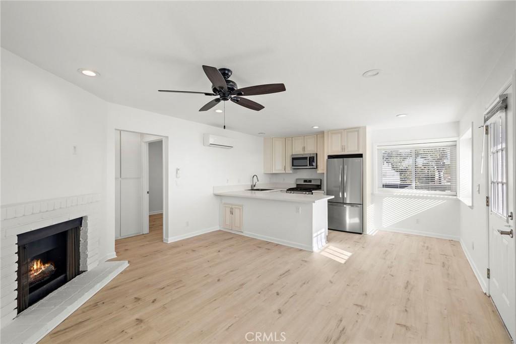 MLS #OC25275999 image #0