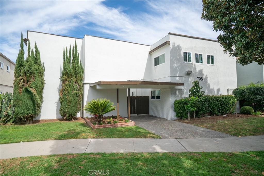 MLS #OC25276298 image #0