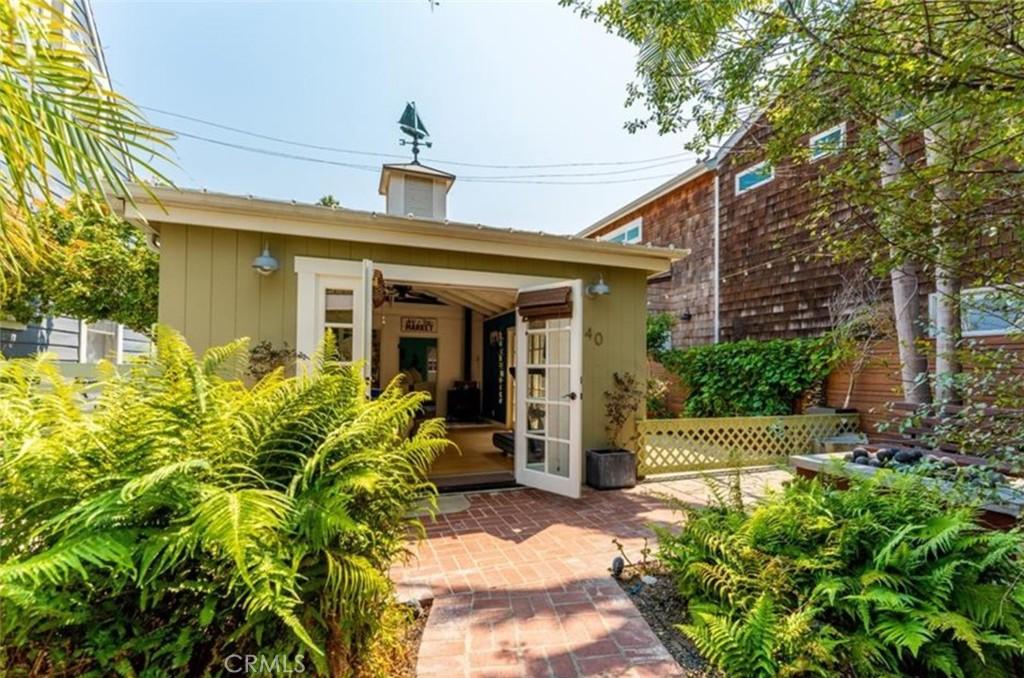 MLS #OC25276426 image #0