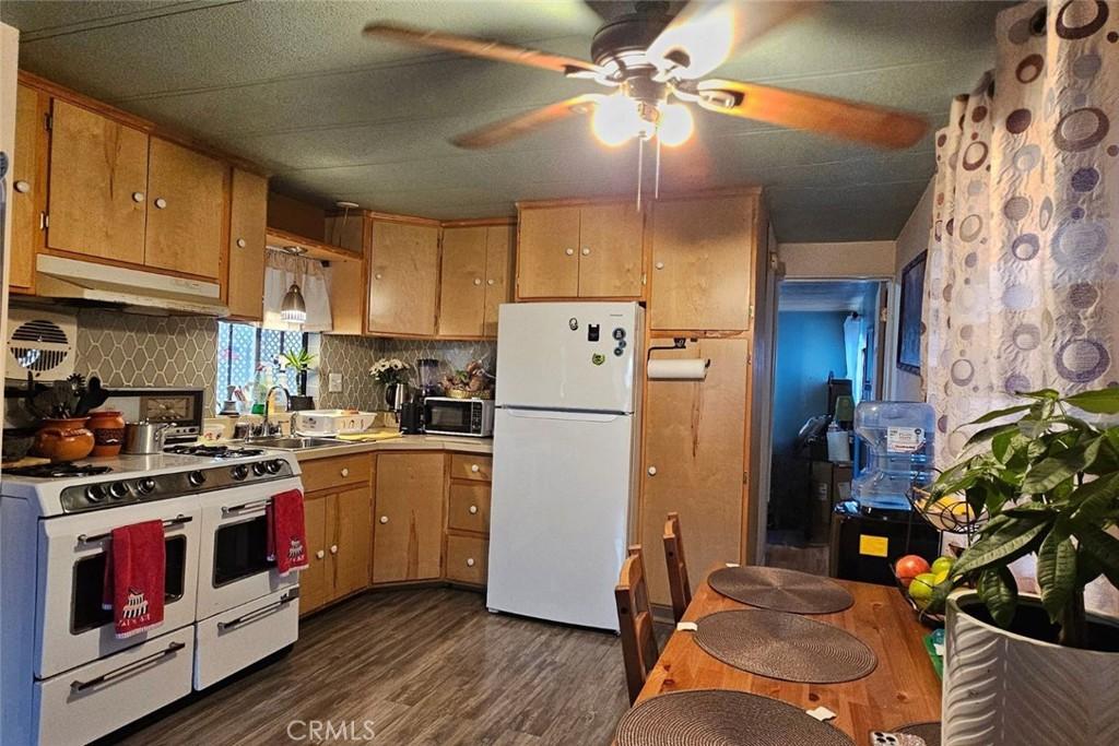 MLS #OC25276480 image #0