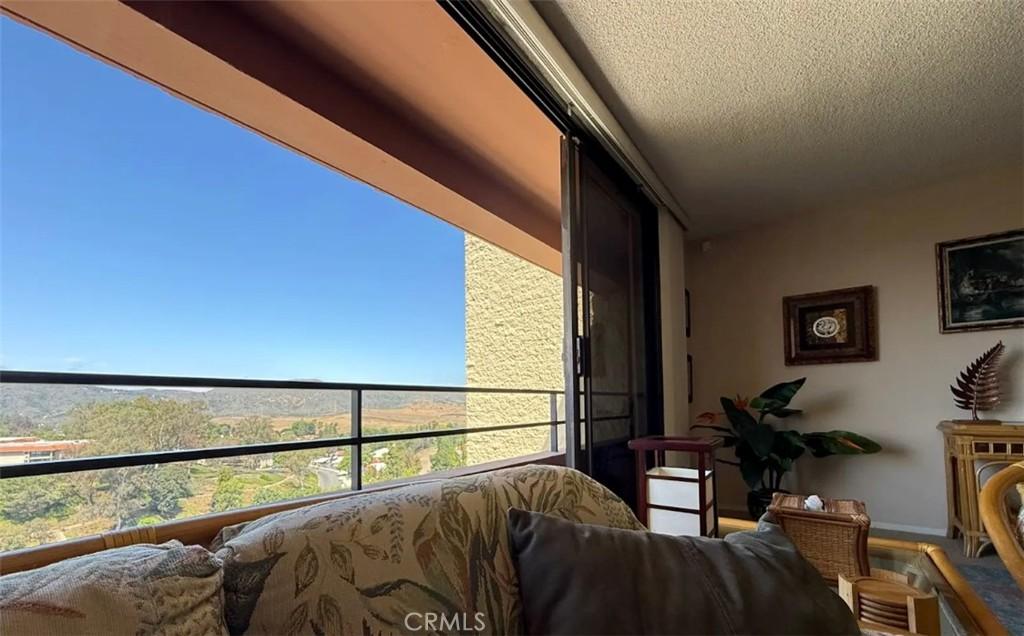 MLS #OC25276656 image #0