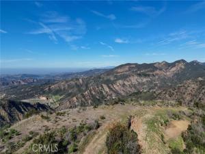 MLS #OC25276743 image #0