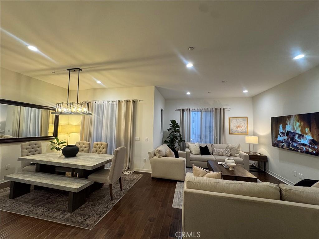 MLS #OC25276876 image #0