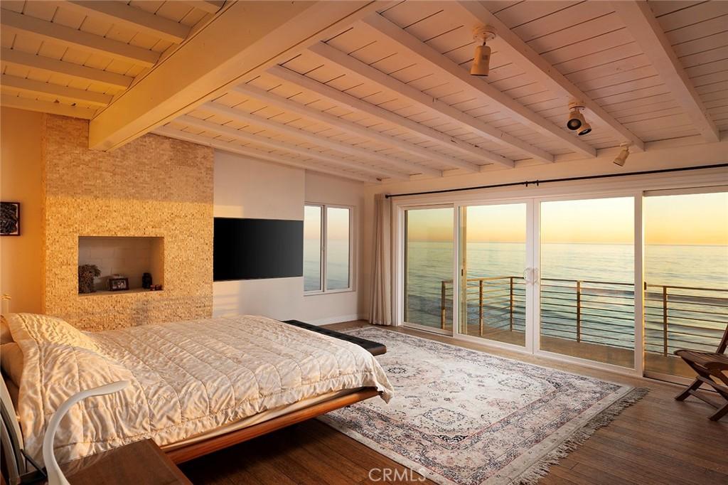 MLS #OC25276897 image #0