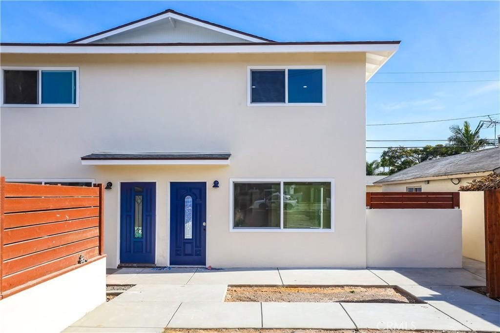 MLS #OC25277615 image #0