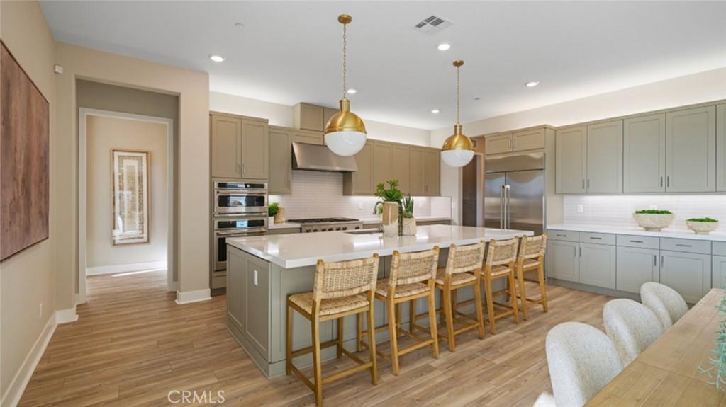 MLS #OC25277640 image #0