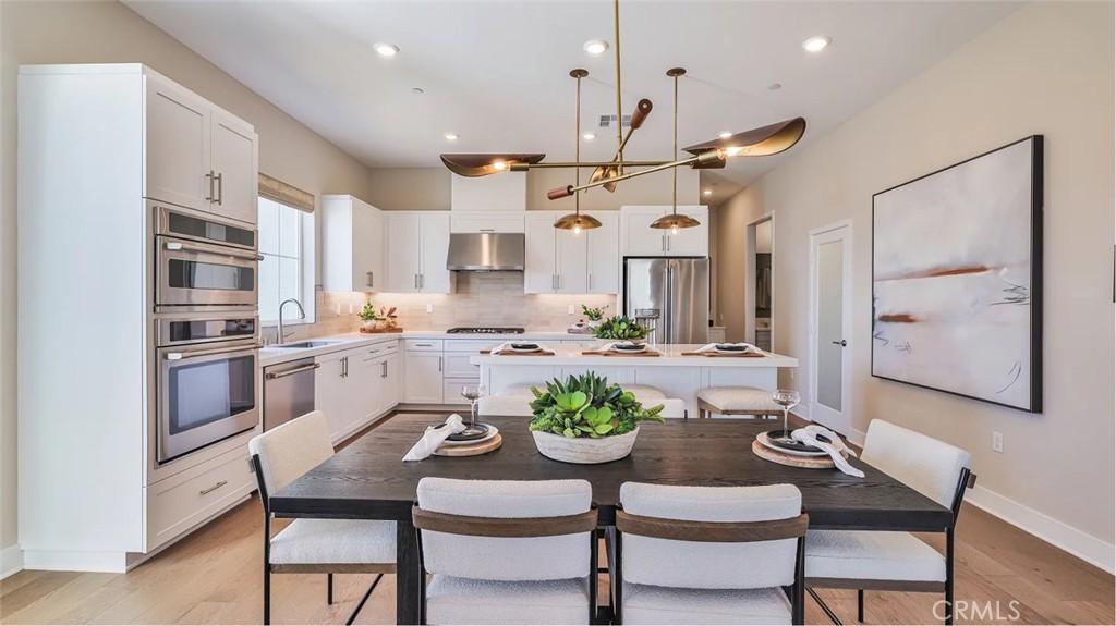 MLS #OC25277989 image #0