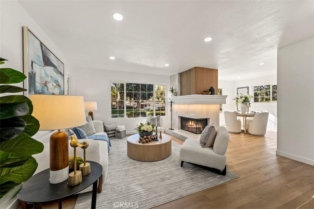 MLS #OC25278329 image #0